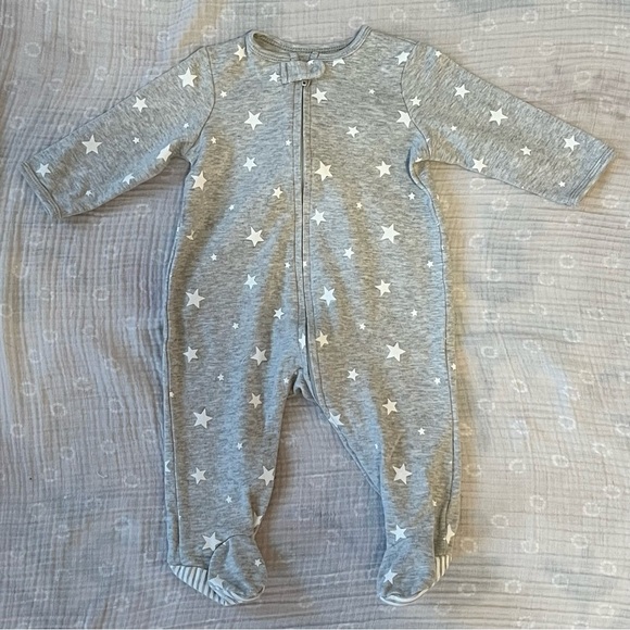 Little Me “Stars” Zip Footed One-Piece and Coordinating Bib, Size 6M - Picture 4 of 10
